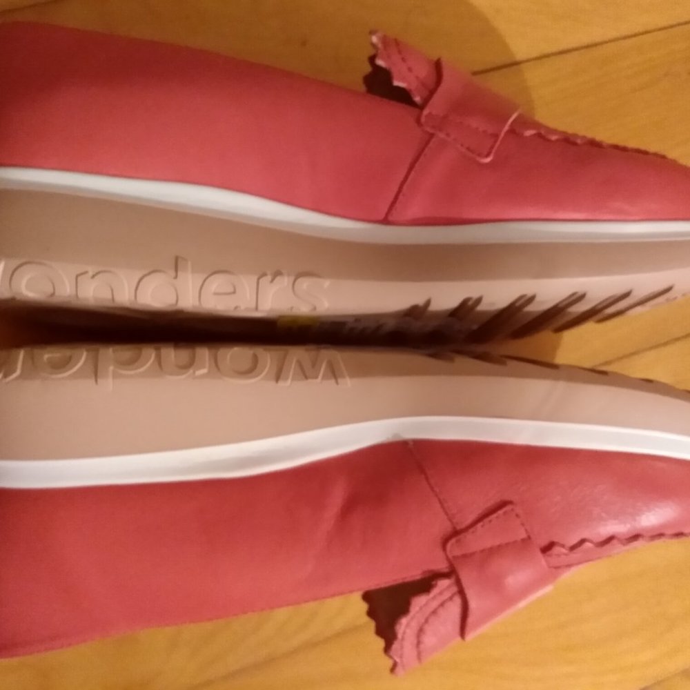 chaussures Wonders femme, taille 6.5 (37 europe) neuf